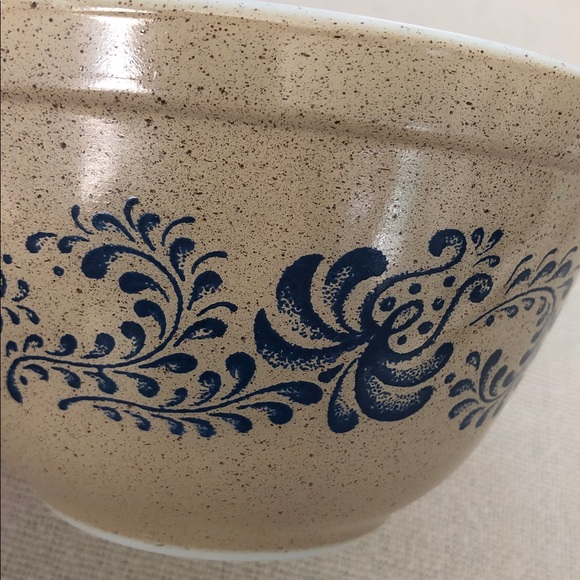 Vintage Pyrex Homestead Small mixing bowl - Picture 2 of 4